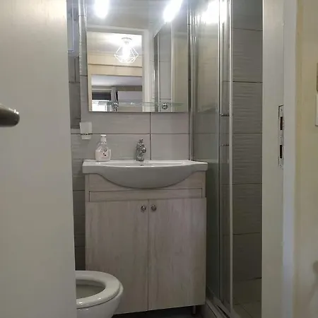 Gerry's Place Apartman *